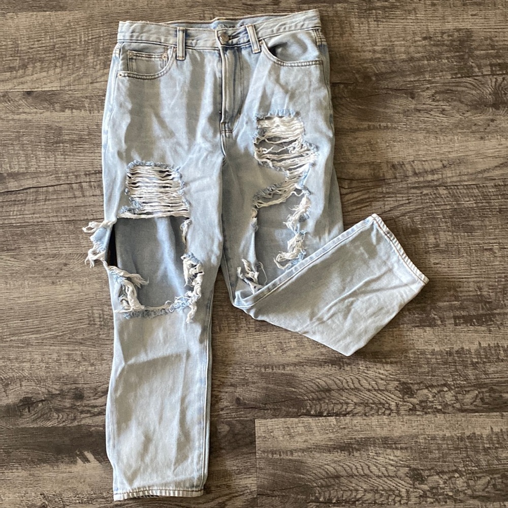 American Eagle Ripped Mom Jeans